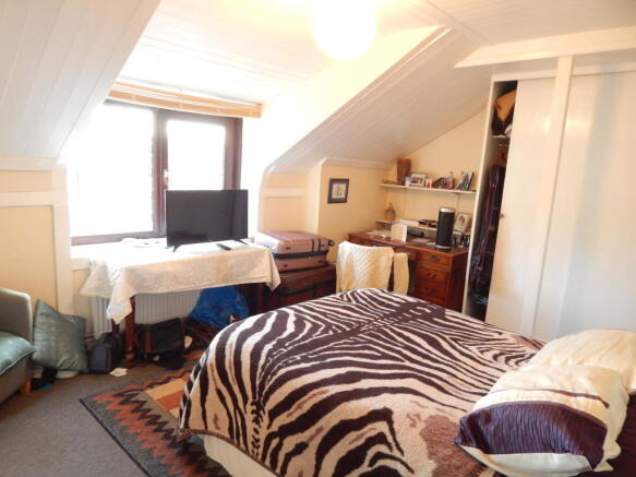 Bed 2.JPG