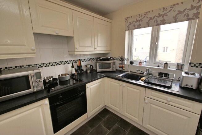 2 bed Town House for sale Image 5