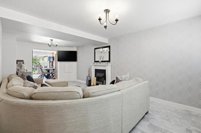 Langley Green , Nazeing Road  photo 4