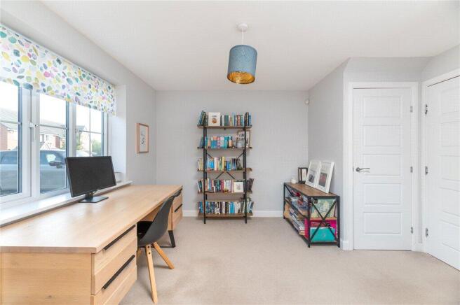 3 bed Semi-Detached for sale Image 10