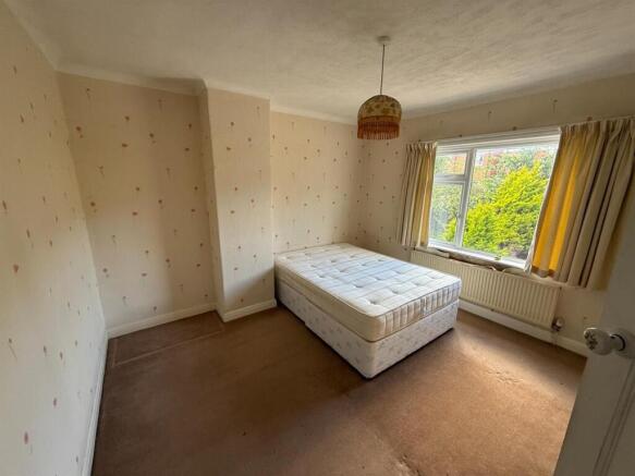 3 bed Semi-Detached for sale Image 6