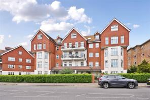 Flat 10, Helensburgh Court, Upper Sea Road, Bexhill-on-sea TN40 1BF