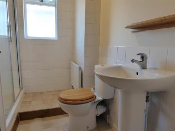 Shower Room.JPG