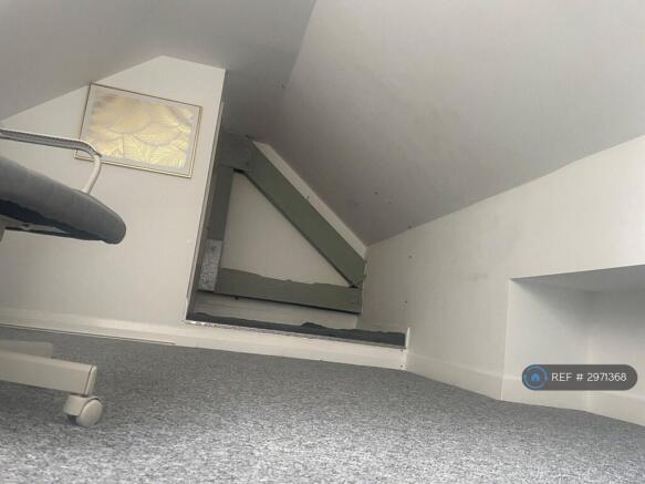 2 bed Flat to rent Image 7