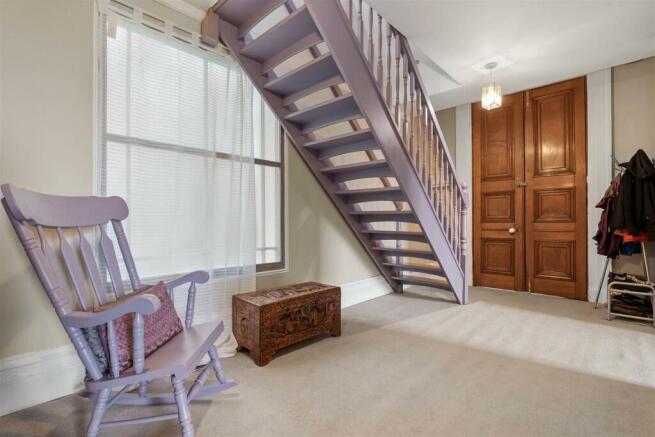 Flat 5 Whitbourne Hall - Hallway.jpg