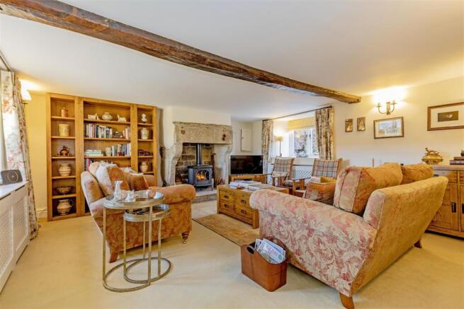 Reception Room-3.jpg