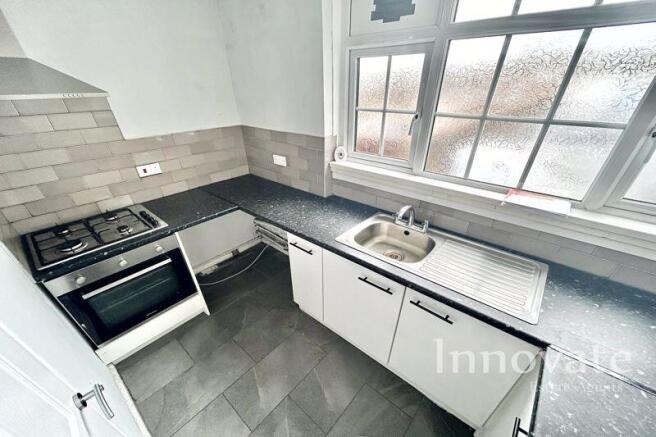 Apartment in Sandwell, West Midlands - View 4