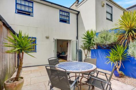 Royal Crescent Mews, Brighton, BN2