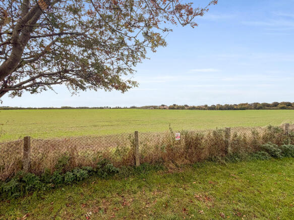 Auchinleck Close, Kelleythorpe, East Riding Of Yorkshire photo 2