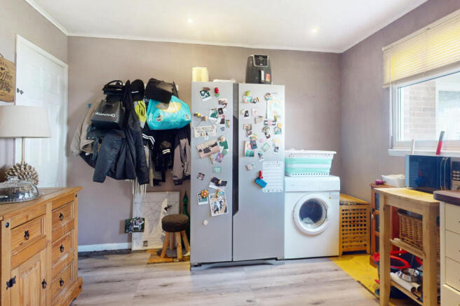 Cockerell Close, Basildon, Essex, SS13 photo 5