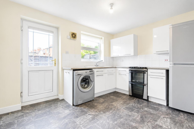 2 bed Terraced for sale Image 4