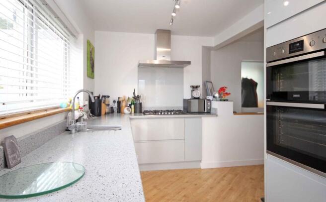 Garth Hill, Bangor, Gwynedd, LL57 photo 4