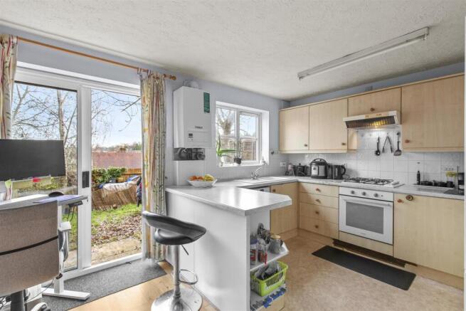 8 Vanguard Close, HP12 3FP-1.jpg