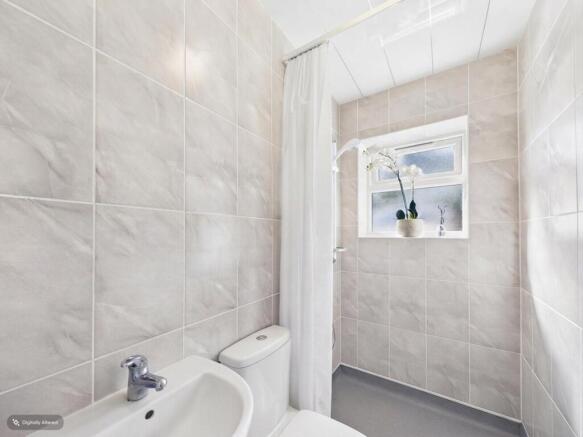 4 bed End of Terrace for sale Image 8