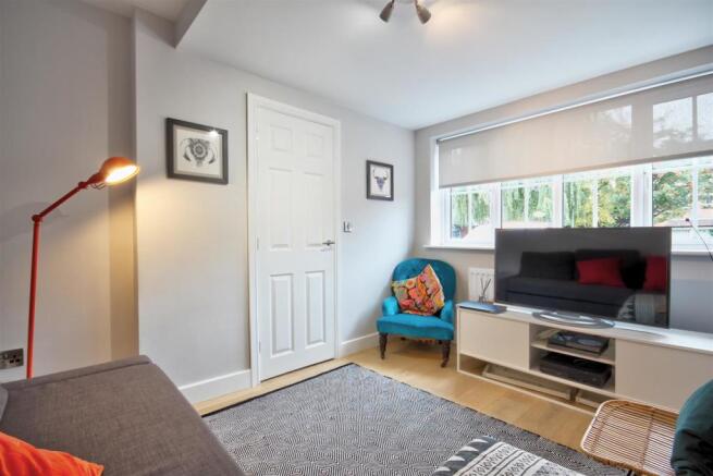 snug_home office