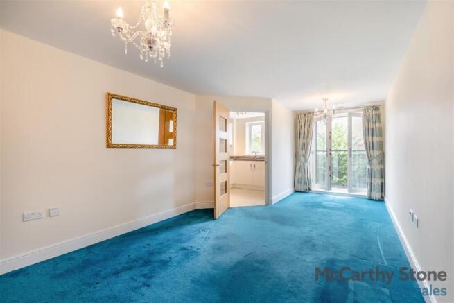 8697479-interior04.jpg
