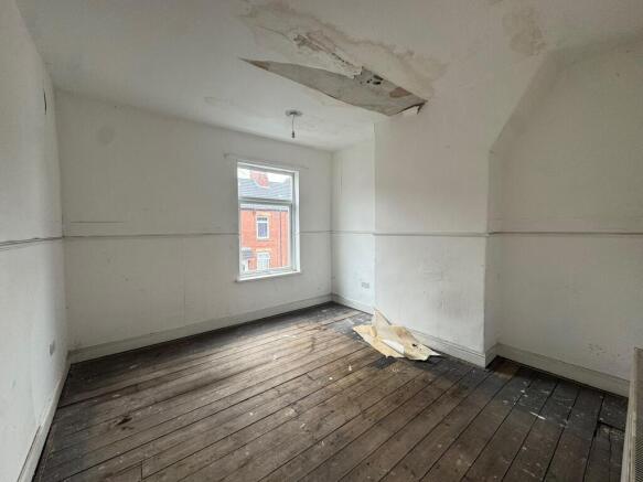 3 bed Terraced for sale Image 10