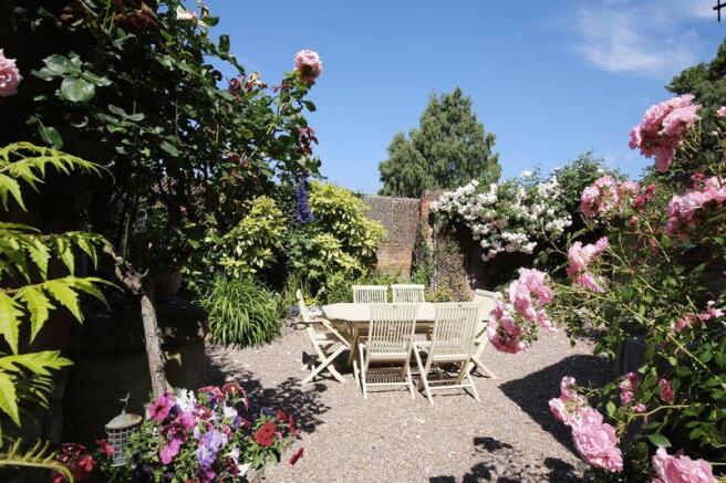 GARDEN 5