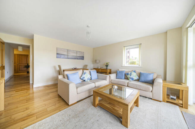 Sitting/Dining Room