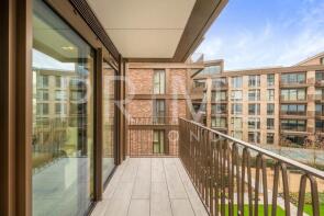 22, 2 Valentine House, Sands End Lane, London SW6 2QH