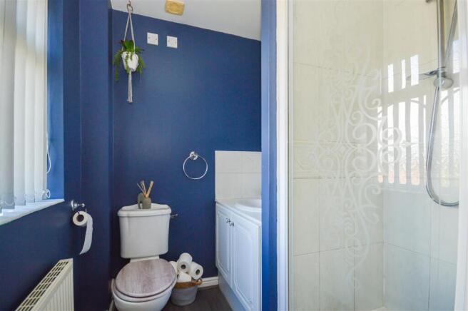 4 bed Detached for sale Image 6