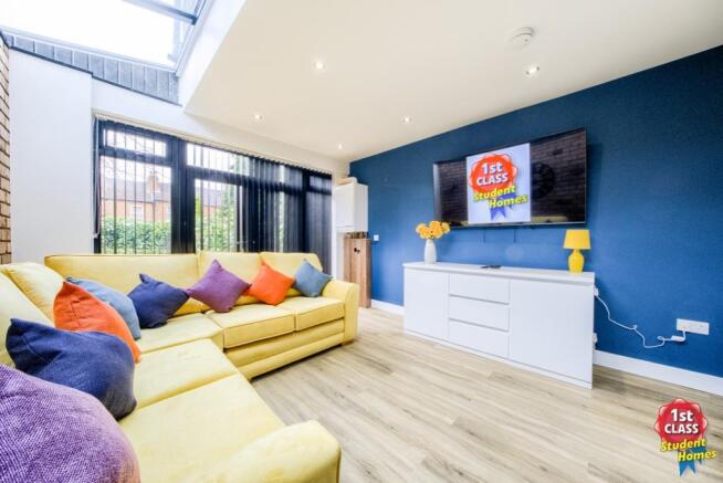 Living Room/ Kitchen