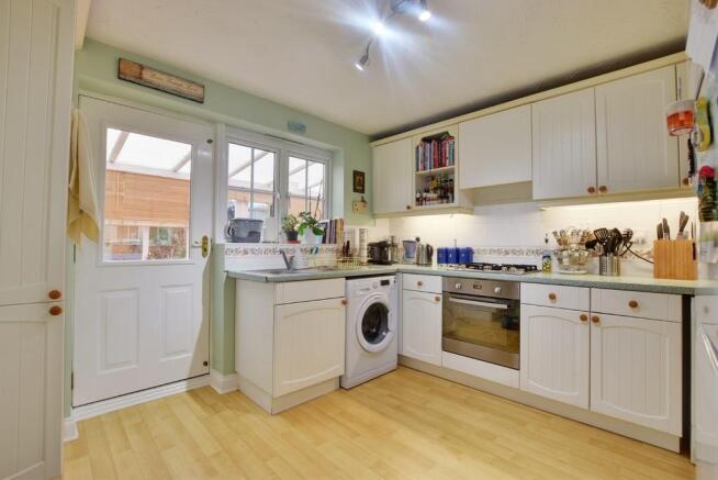 Kitchen/Breakfast...