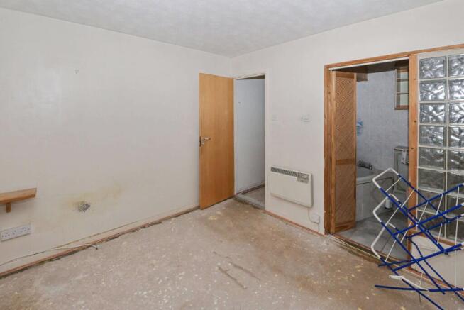 16 William Tarver Close, Warwick, Warwickshire, CV34 4UE