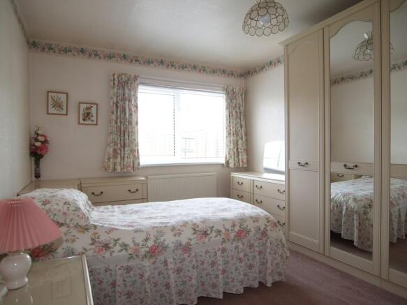 REAR BEDROOM