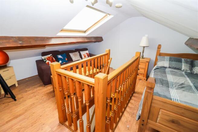 2 bed Terraced for sale Image 9