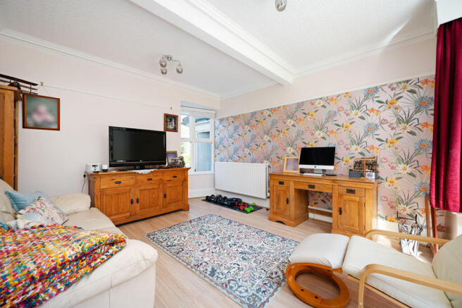 4 bed Detached for sale Image 10