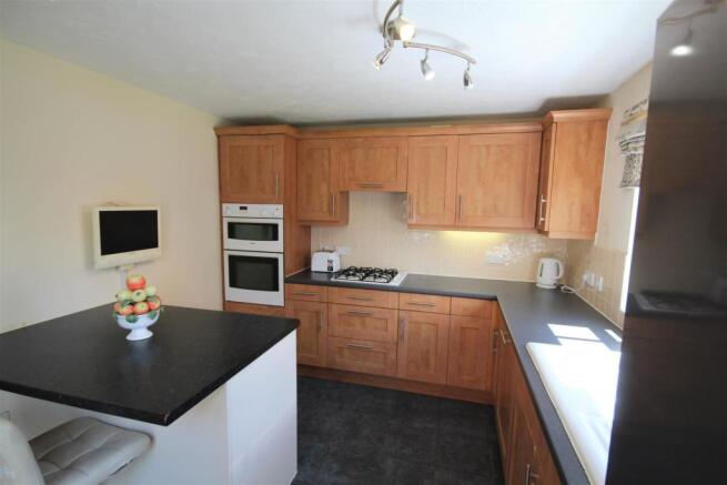 Kitchen/Breakfast Room -