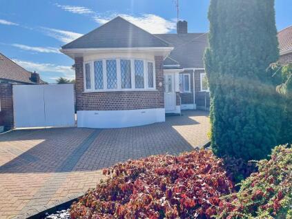 Thorndon Park Drive, Leigh-On-Sea, Essex, SS9