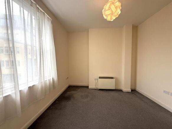 1 bed House to rent Image 9