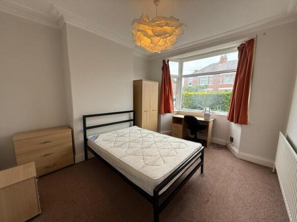 4 bed Terraced to rent Image 12