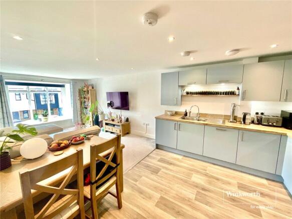 Lymington Road, Highcliffe, Christchurch, Dorset, BH23 photo 4