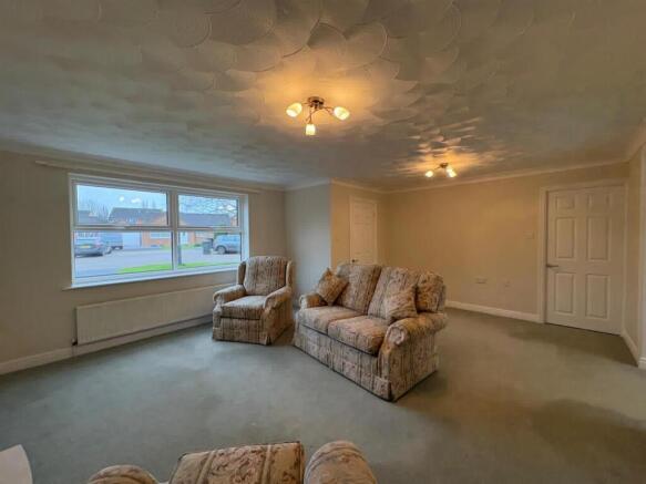 2 bed Detached Bungalow for sale Image 12