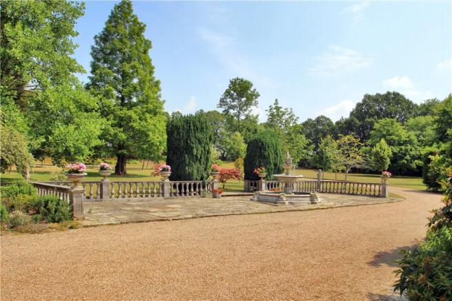 Entrance Driveway
