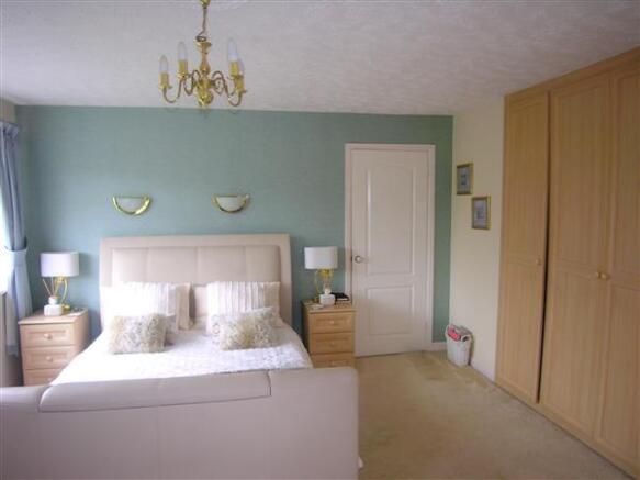 En-Suite Bathroom