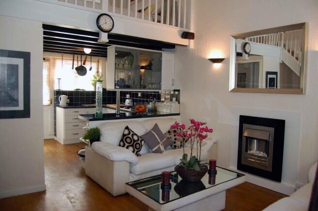 Lounge II