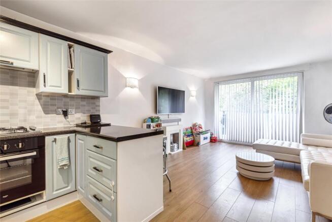 Lounge/Kitchen