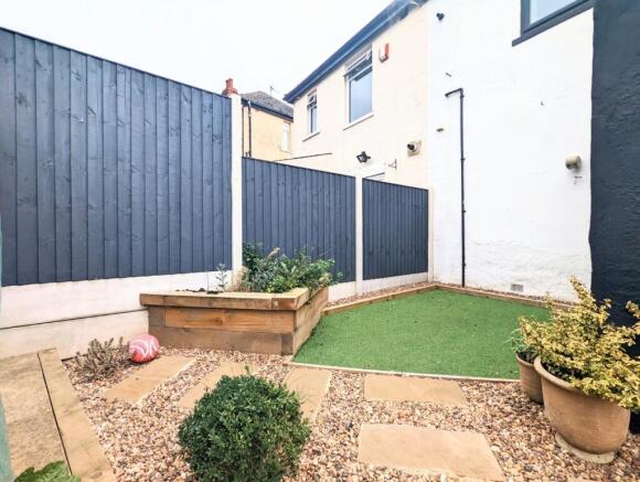 3 bed House to rent Image 7