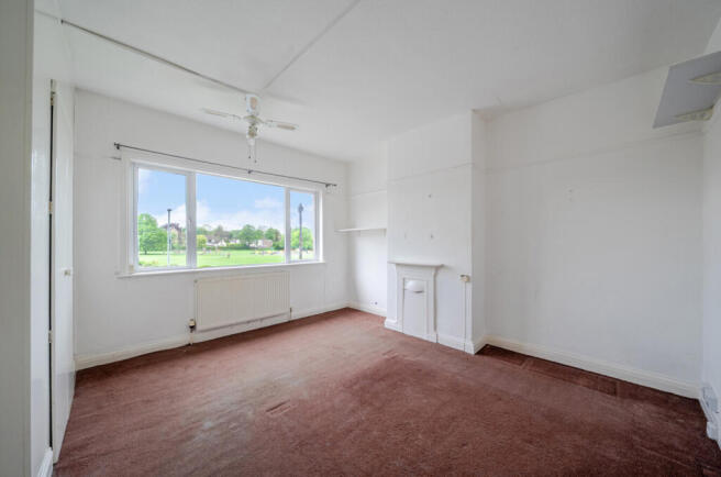 3 bed Terraced for sale Image 4