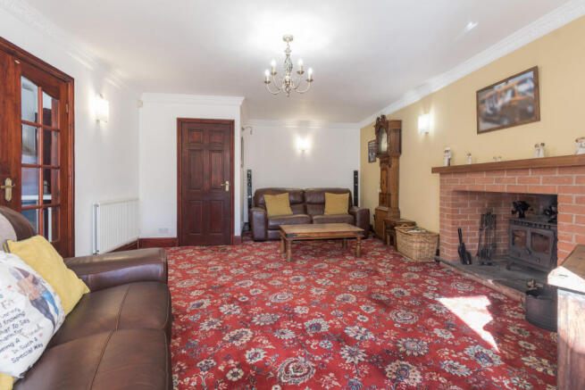 4 bed Detached for sale Image 4