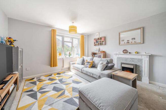 Lindsey Road, Denham, Buckinghamshire photo 2