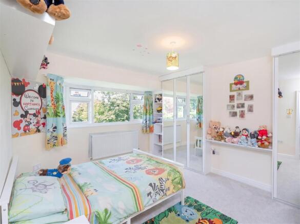 6 bed Semi-Detached for sale Image 10