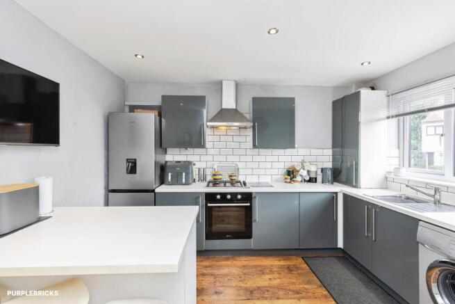 3 bed Terraced for sale Image 6