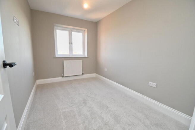 4 bed Detached for sale Image 12
