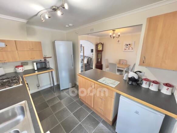 McMillan Crescent, Beith kitchen pic