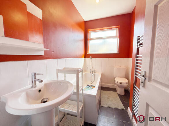 3 bed Terraced for sale Image 9